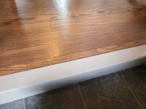 愛知県名古屋市名東区 マンション 玄関上がり框塗装工事【オンソー有限会社】