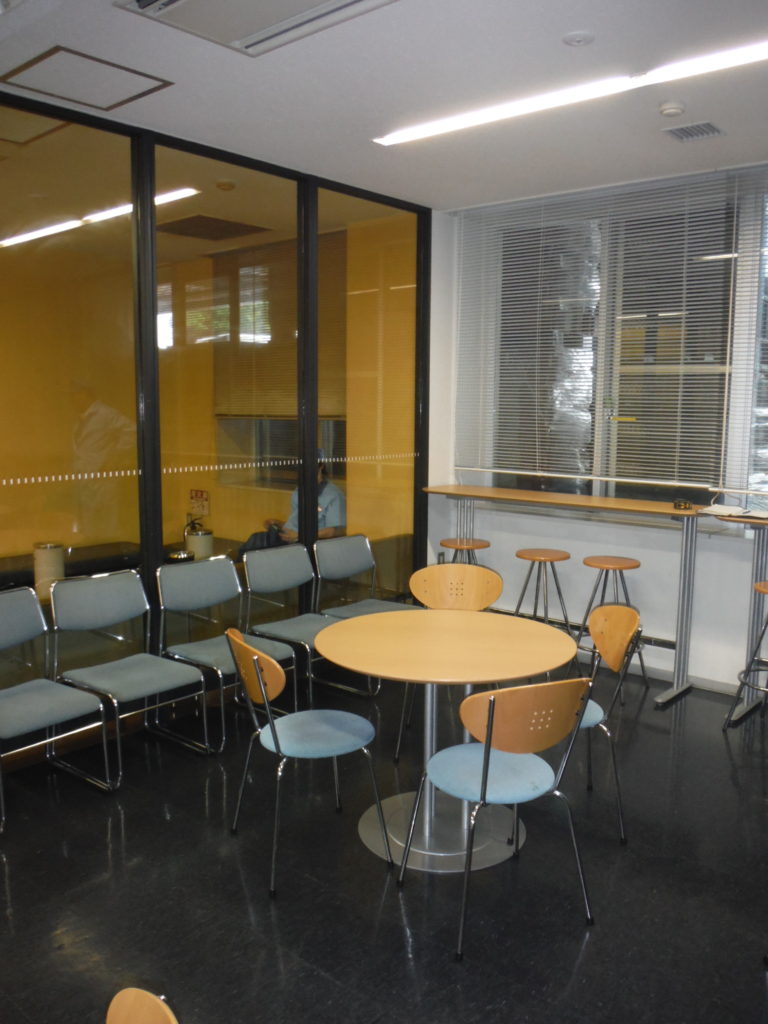 愛知県名古屋市 オフィスビル リフレッシュルーム 内装工事【オンソー有限会社】